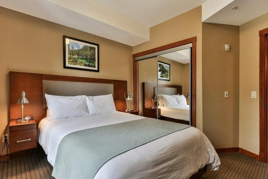 ฟัลคอน เครสต์ ลอดจ์ บาย คลิก Aparthotel แคนมอร์ ภายนอก รูปภาพ